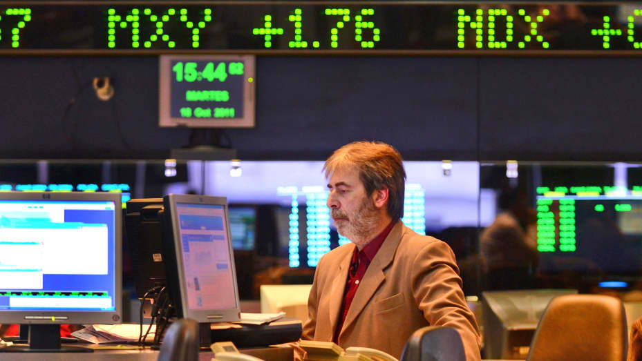 104539285 Gettyimages 129640776