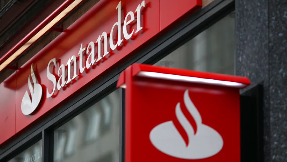 Cómo Aumentar el Límite de la Tarjeta de Crédito Santander